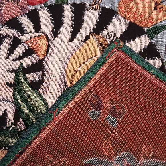 Set of 2 Cat Tapestry Placemats Hello Spring 18x13 with matching Pot Holder - Picture 4 of 8